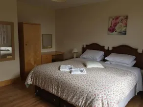 Castleview Holiday Home - Image 2