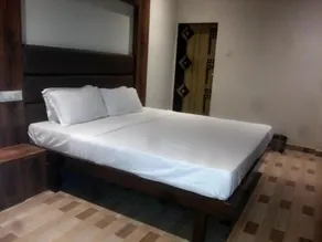 Joy Hotel And Banquet Hall - Image 5