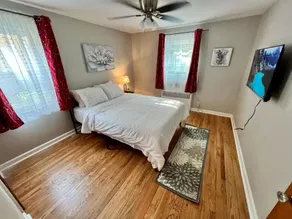 Red Ruby Spacious 2 Bedroom Apt 10 Minutes to Dwntwn - Image 3