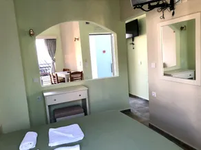 Epis Hotel - Image 5