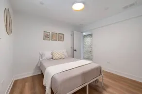 Logan Square Luxury Villa 3 Beds 3 Baths - Image 5