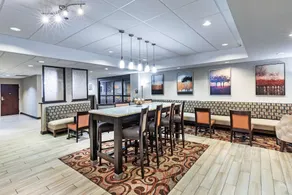 Hampton Inn Aiken - Image 5