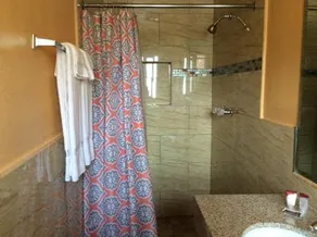 El Don Motel - Image 2