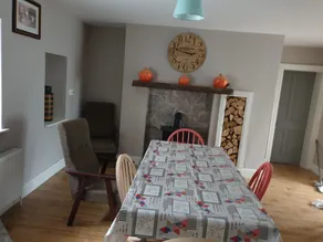 Captivating 3-Bed House - Image 2