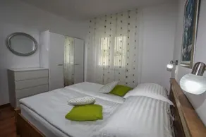 Apartments Plazibat - Image 2
