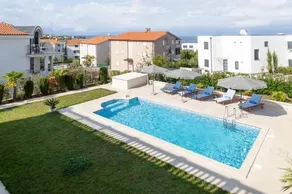 Deluxe Apartments Vila Carissa - Image 5