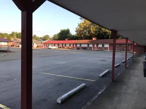 Travelers Inn Motel - Image 5