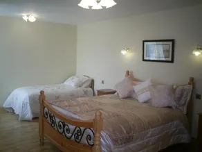 Derry House - Image 4