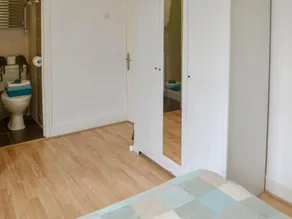 Puffin House - Image 2