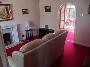 Captivating 3-Bed House in Saint Helens - Image 3