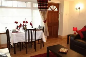 Robertsbridge Retreat At Cornhill Luxury Self Catering Apartments - Image 4