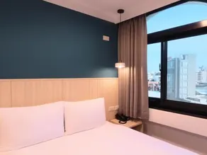 Yoshi Hotel - Image 4