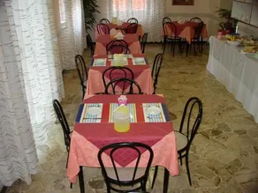 Hotel Ivette - Image 2