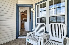 Lewes Condo with Pool Access 3 Mi to the Beach - Image 3