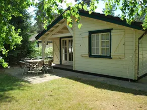 Comfortable holiday home by the water at a recreational lake - Image 2