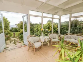 NANVIVIAN, pet friendly, character holiday cottage in Feock - Image 4