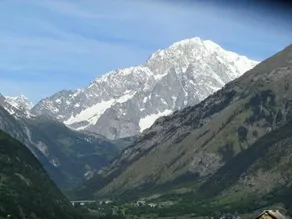 Mont Blanc Top Floor - Image 4