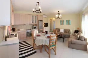 House Of Joy - Image 5