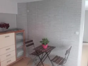 Jennys Apartment - Image 2