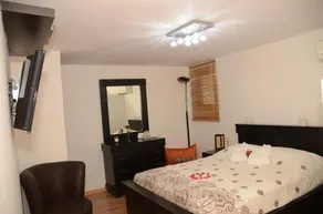 Sharona's Place - Image 4