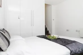 Holiday Lets London 5 - Image 4