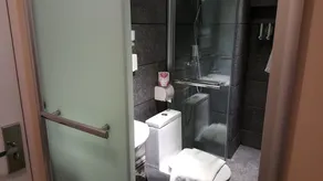 Galaxy Hotel Causeway Bay - Image 4