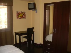 Pensión El Parque - Image 3