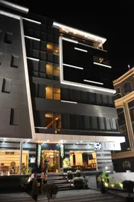 Ebony Boutique Hotel - Image 5