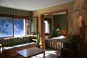 Apartamentos Solneu - Image 4