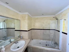 Quiet & Spacious Apt @ Golf Course w Roof Terrace - Image 4