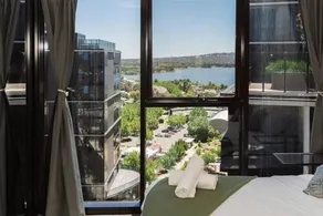 Modern 2b2b Apt 2 king bed 2 parking UC Westfield - Image 4