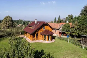 Hazelnut Pool House - Image 4