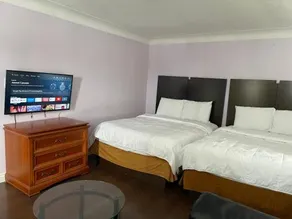 Niagara Holiday Apartment - Image 4