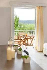 Vamvini Hotel - Image 5
