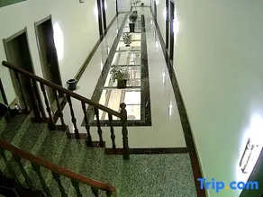 Huazhu Express Hotel - Image 2