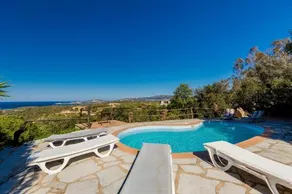 Tipica Casa Sarda con Piscina Privata e Vista Mare - Image 3