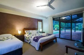 Yallingup Pet Friendly Bush Retreat - Image 2