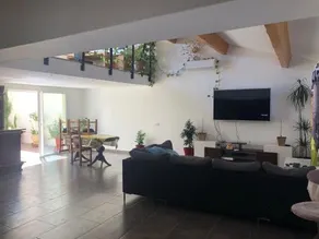 Maison de village avec patio - Image 2