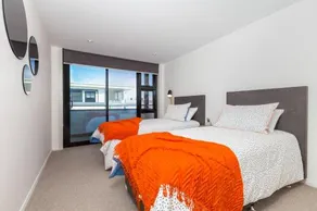 Bridge View Apartments - Image 4