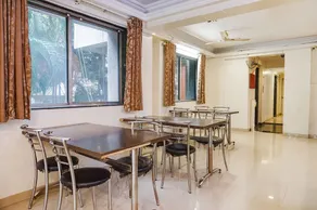 Oyo 10052 Magarpatta - Image 3