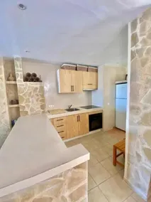 Semi detached house with an impressive view of the sea and the valley - Image 2