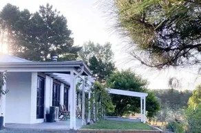 The Pine Tree Cottage - Charming Cottage Close To Canberra - Image 3