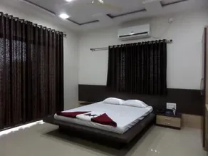 Hotel Neha Palace - Image 2