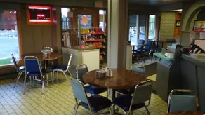 Chateau Guay Motel & Restaurant - Image 5