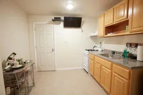 STUDIO&ONE BEDROOM APARTMENTS - Image 3