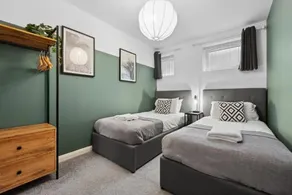 Corinium Lodge - Image 3
