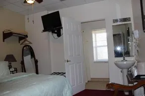 Ruebel Hotel - Image 3