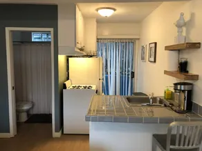 Venice Beach Studio Apartment B - Image 3