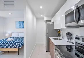 Little Havana Apartments by DDS - Image 2