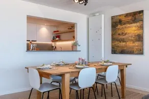 Luxurious and modern family apartment with incredible view over the beach - Image 2